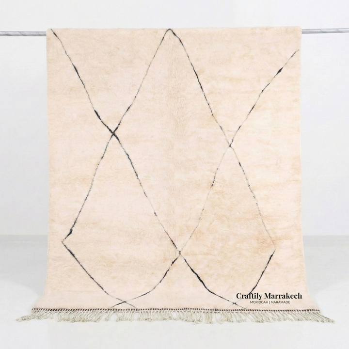 Authentic Custom Beni Mrirt Rug – Minimalist Geometric Design