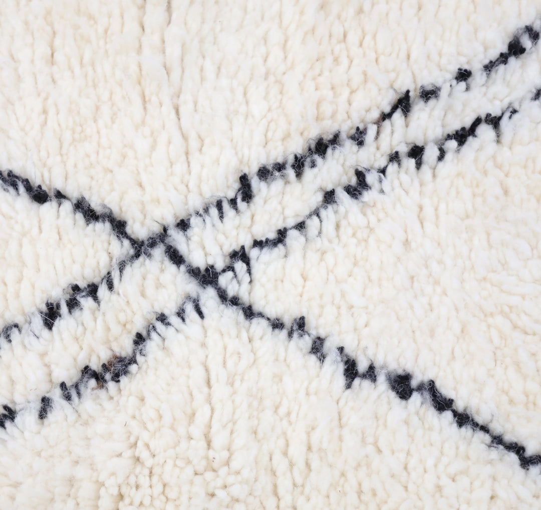Custom Moroccan Round Rug – Abstract Asymmetrical Line Design