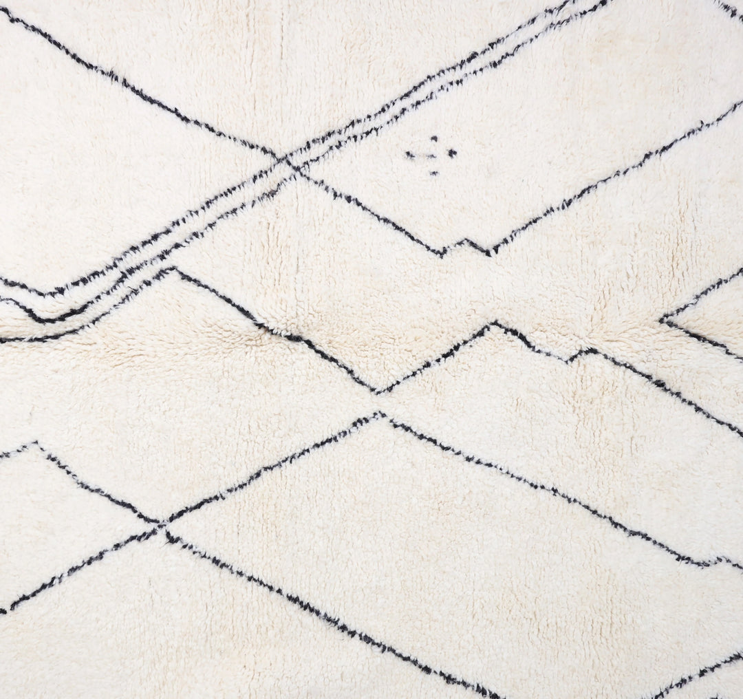 Tapis Beni Ourain personnalisé | Motif à lignes asymétriques abstraites