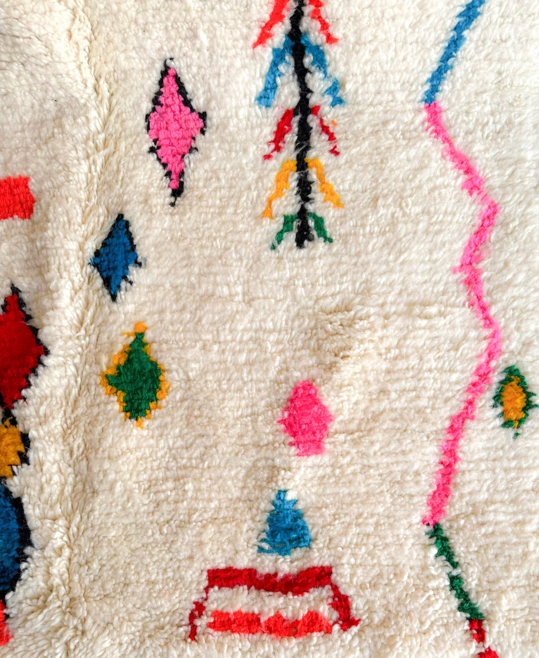 Custom Authentic Azilal Rug – Vibrant Floating Geometric Canvas