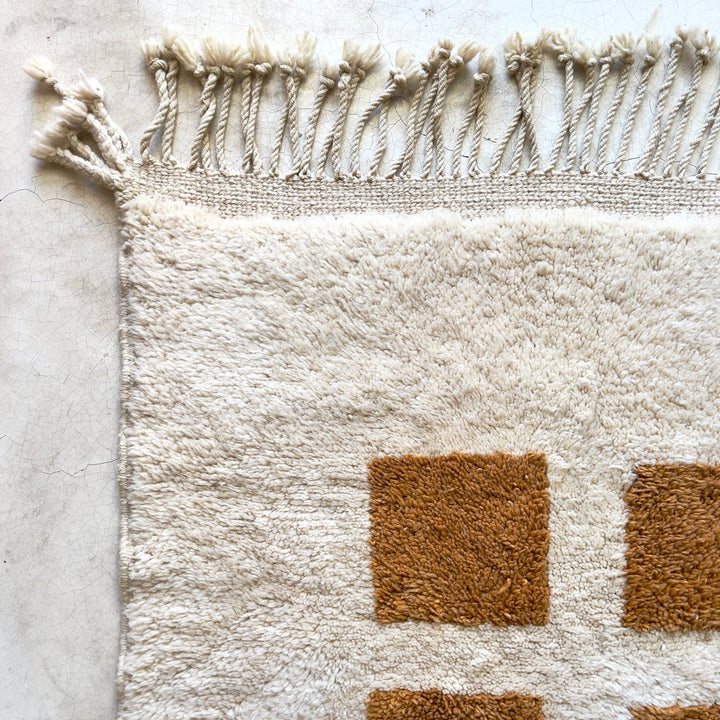 Tapis Beni Mrirt Sur Mesure | Grille de Blocs Caramel