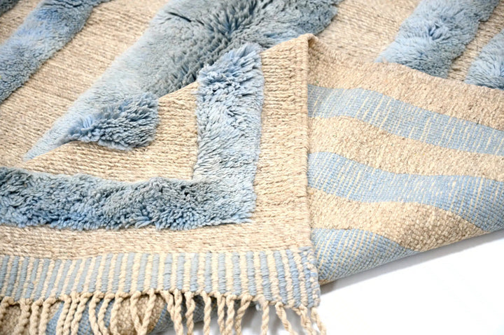 Custom Beni Mrirt Rug | Chromatic Blue Abstract Gradient
