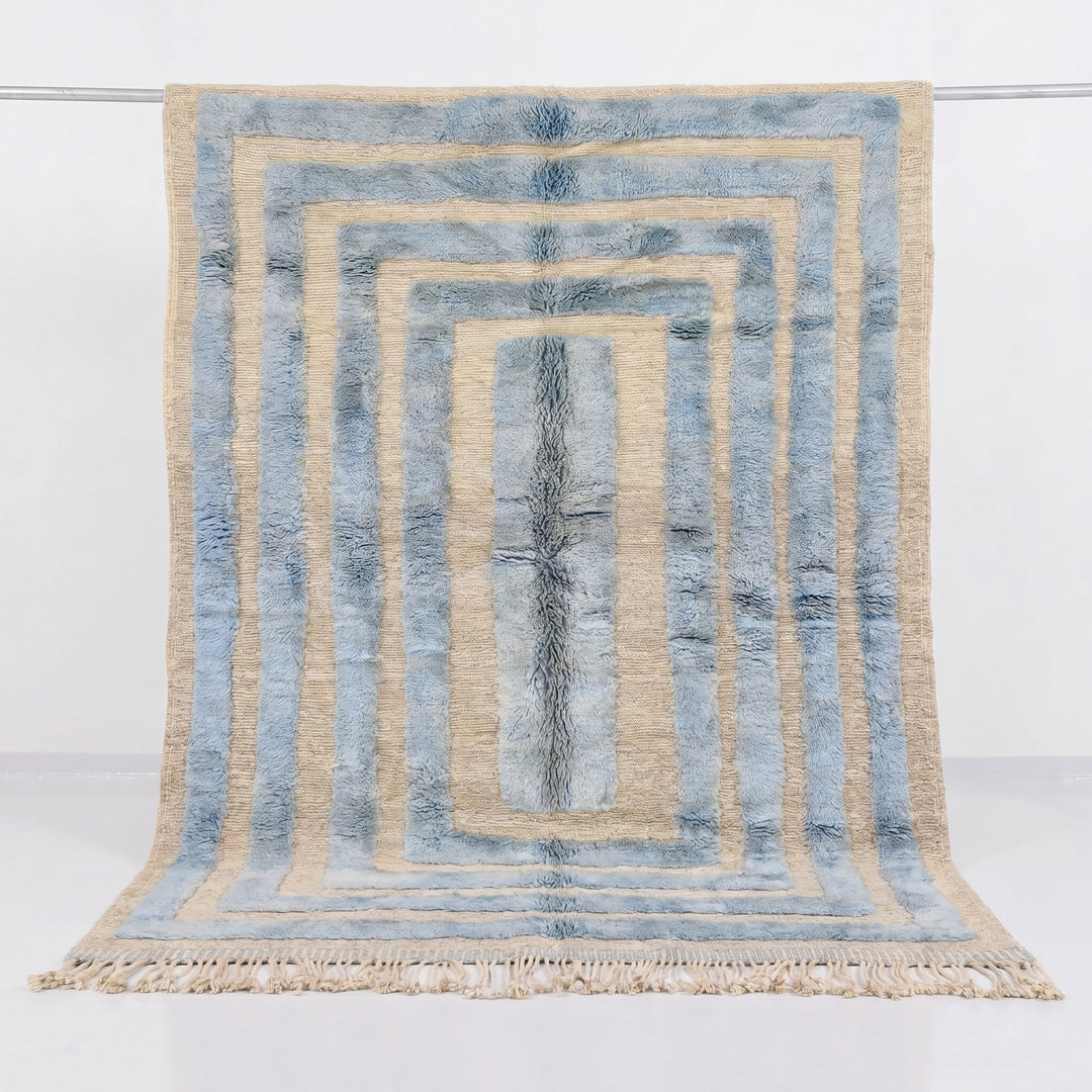 Custom Beni Mrirt Rug | Chromatic Blue Abstract Gradient