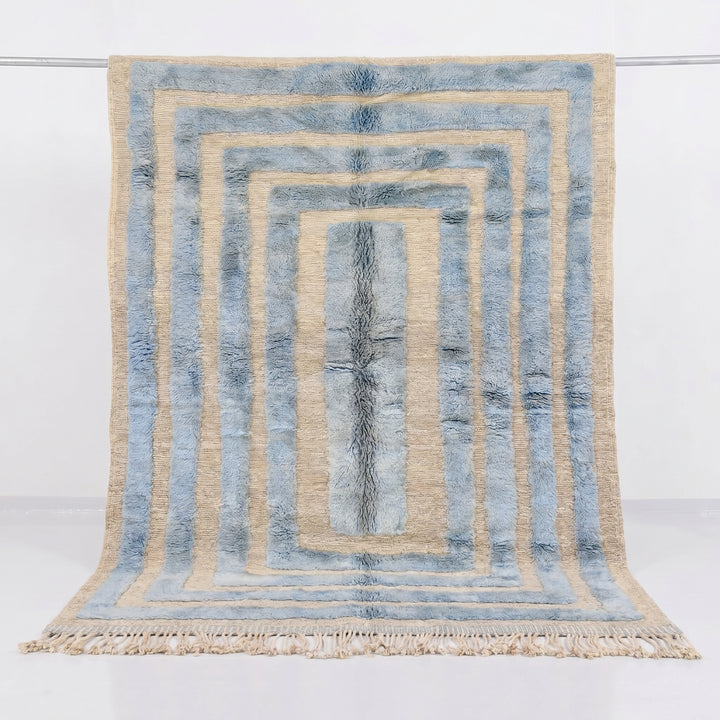 Custom Beni Mrirt Rug | Chromatic Blue Abstract Gradient