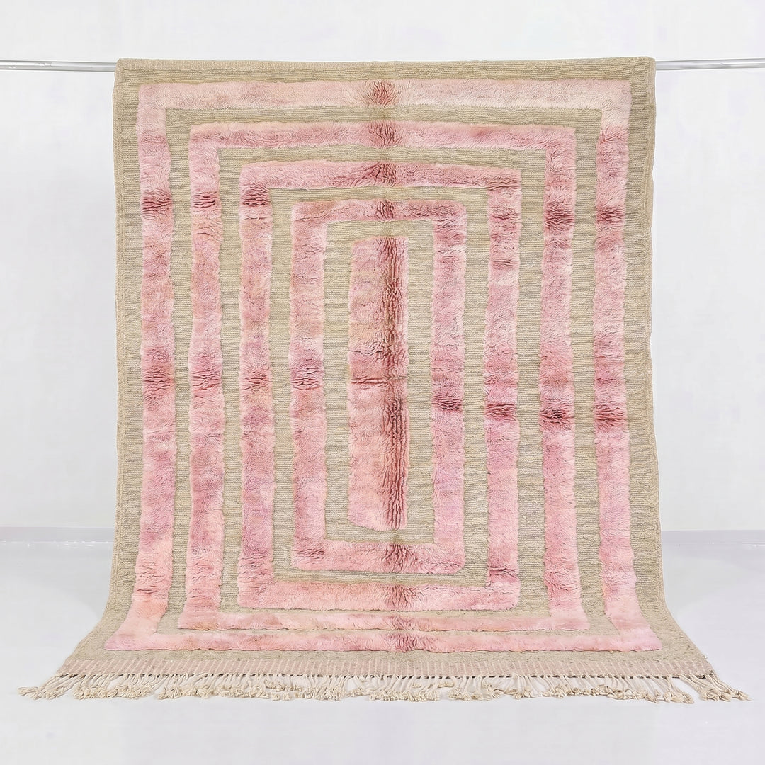 Custom Beni Mrirt Rug | Chromatic Rose Abstract Gradient
