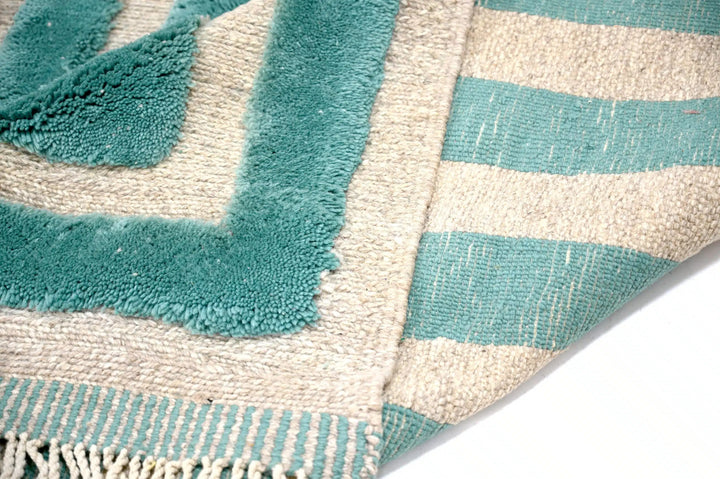 Custom Beni Mrirt Rug | Chromatic Teal Abstract Gradient
