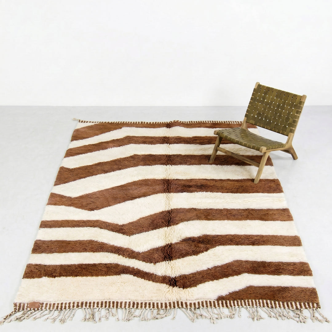 Tapis Beni Mrirt sur mesure | Vague dimensionnelle marron et crème