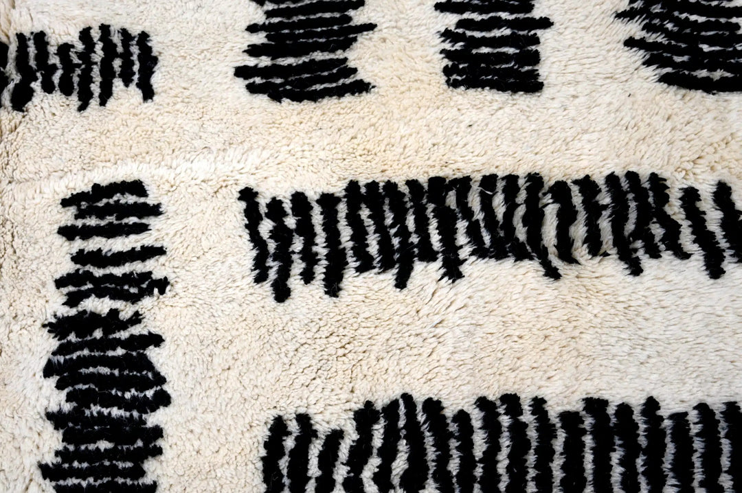 Custom Beni Mrirt Rug | Modern Graphic Black &amp; Cream Block