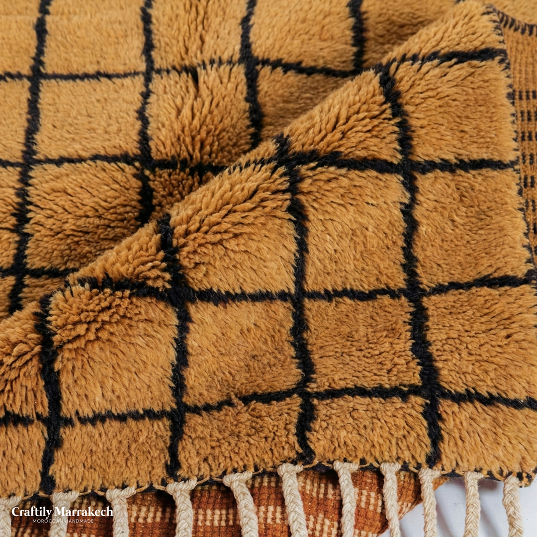 Tapis Beni Mrirt Sur Mesure | La grille saharienne ambrée