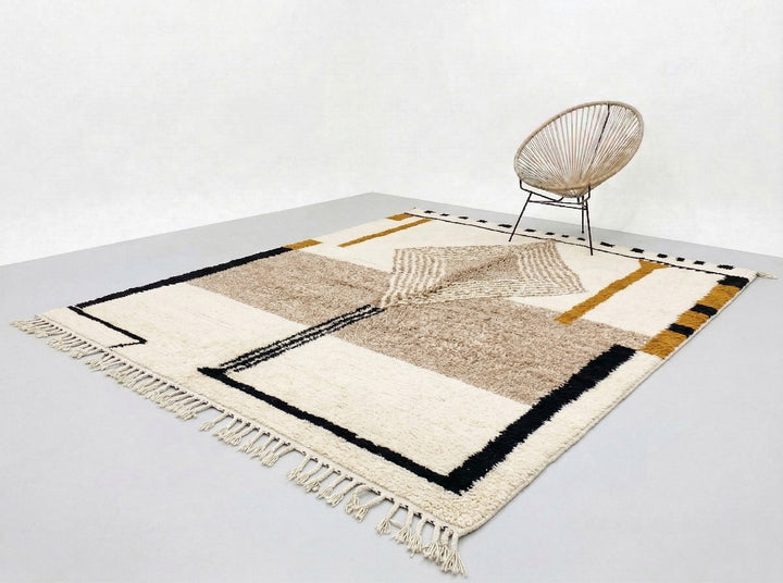 Tapis Beni Ourain sur mesure - Art géométrique moutarde et taupe