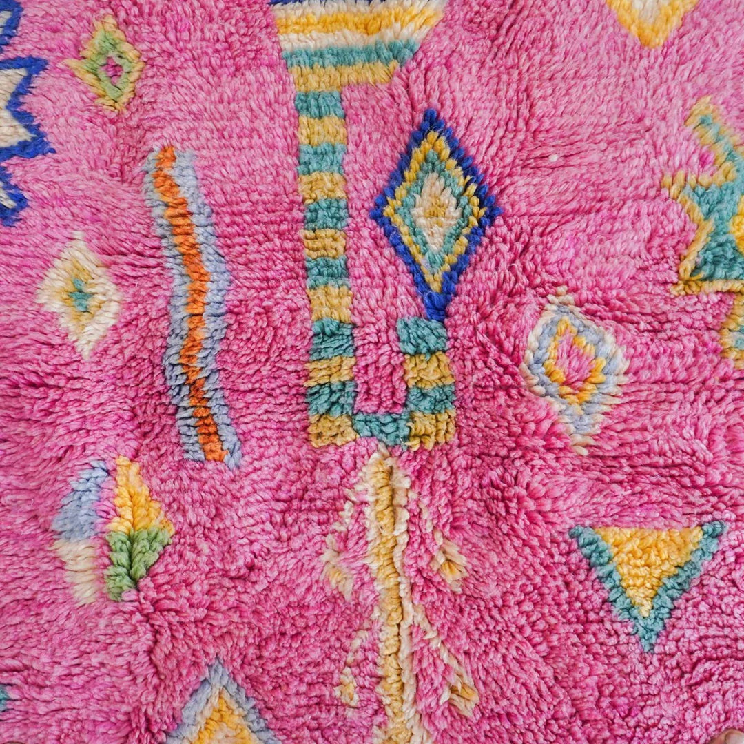 Tapis Beni Ourain sur mesure - Oasis au coucher du soleil Rose et orange vifs