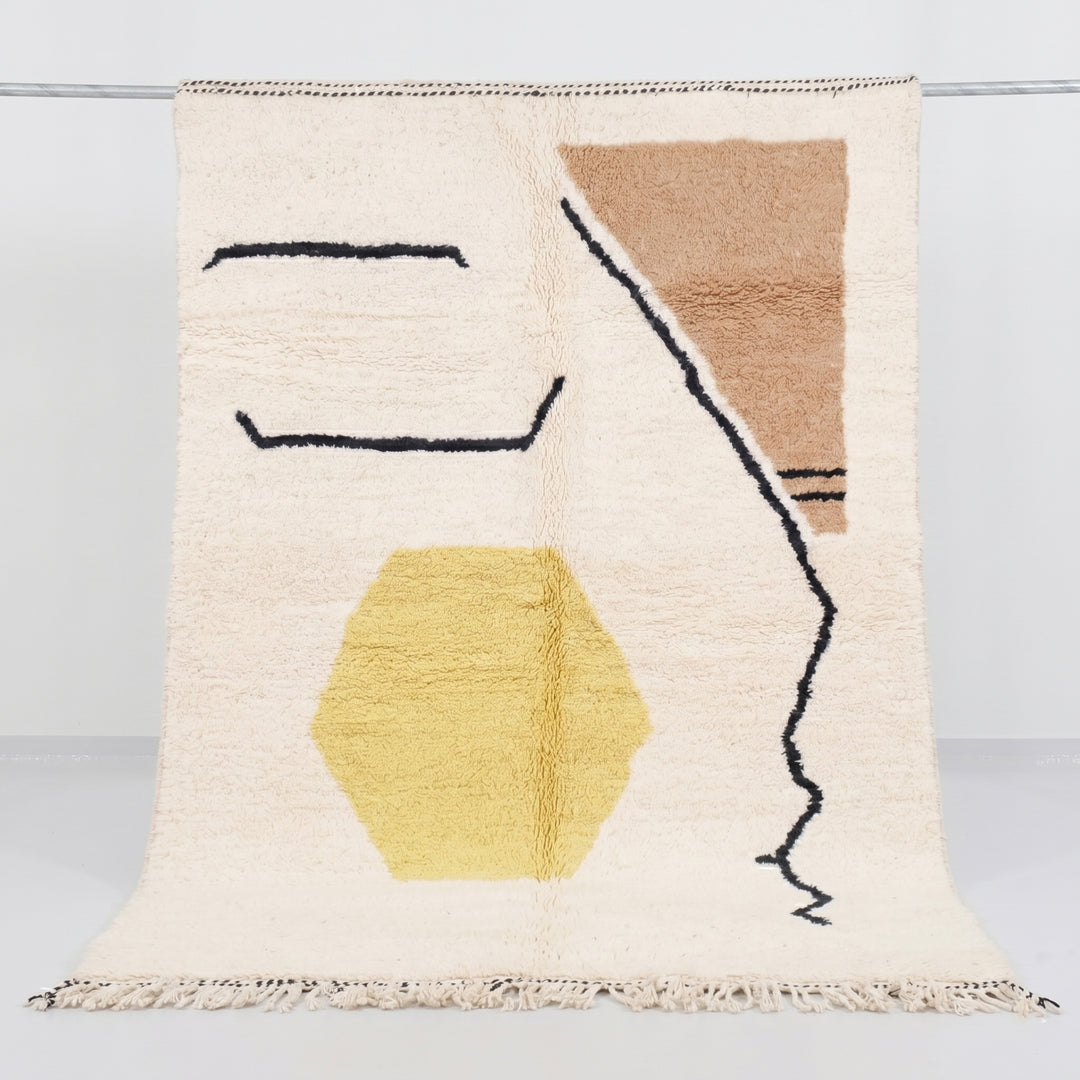 Tapis Beni Ourain personnalisé | Art linéaire abstrait et accents géométriques