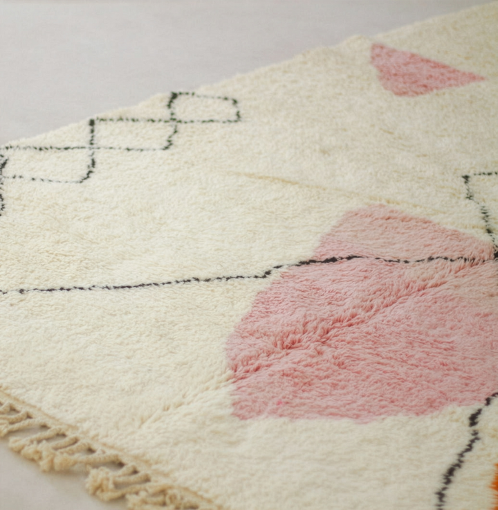 Tapis Beni Ourain personnalisé | Art géométrique abstrait pêche, rose et orange