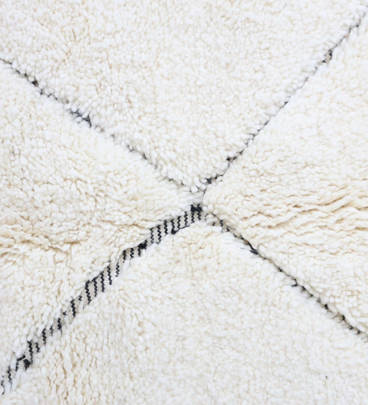 Custom Moroccan Round Rug – Classic Beni Ourain Diamond Design