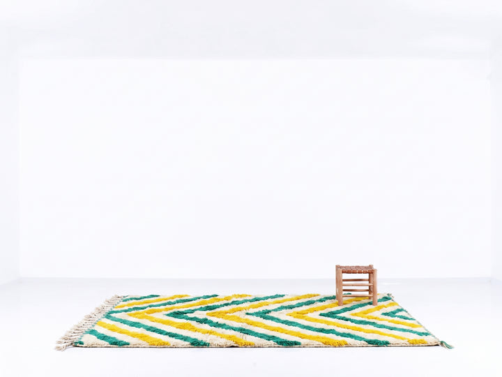 Tapis Beni Ourain personnalisé | Laine crème avec zigzag turquoise et jaune