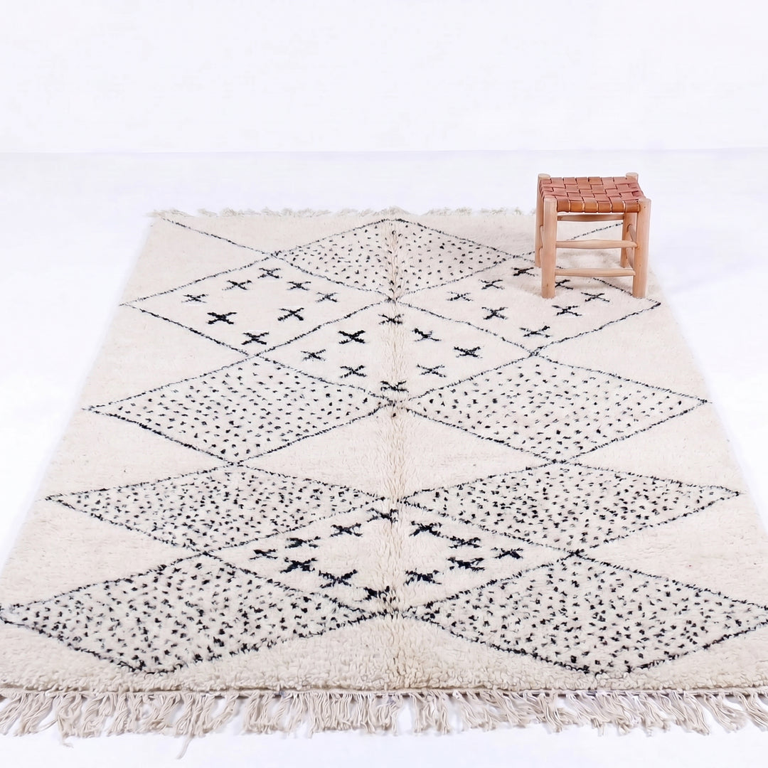Tapis Beni Ourain sur mesure | Motif géométrique losanges crème et anthracite