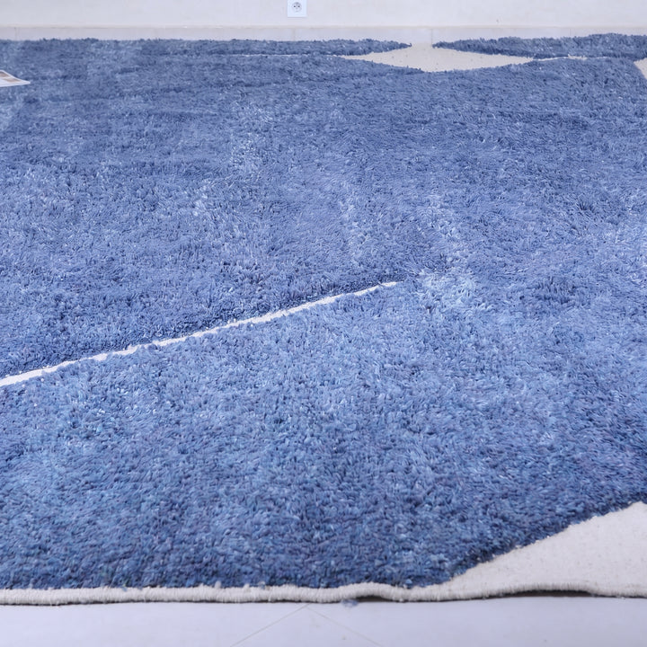 Tapis Beni Ourain personnalisé | Art abstrait en lignes bleu intense