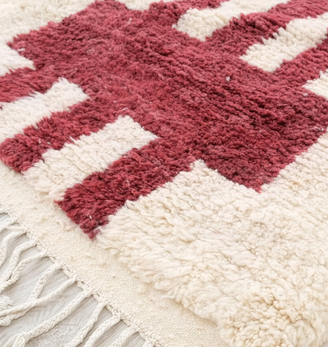 Beni Ourain Moroccan Runner Rug – Deep Red Abstract Motif