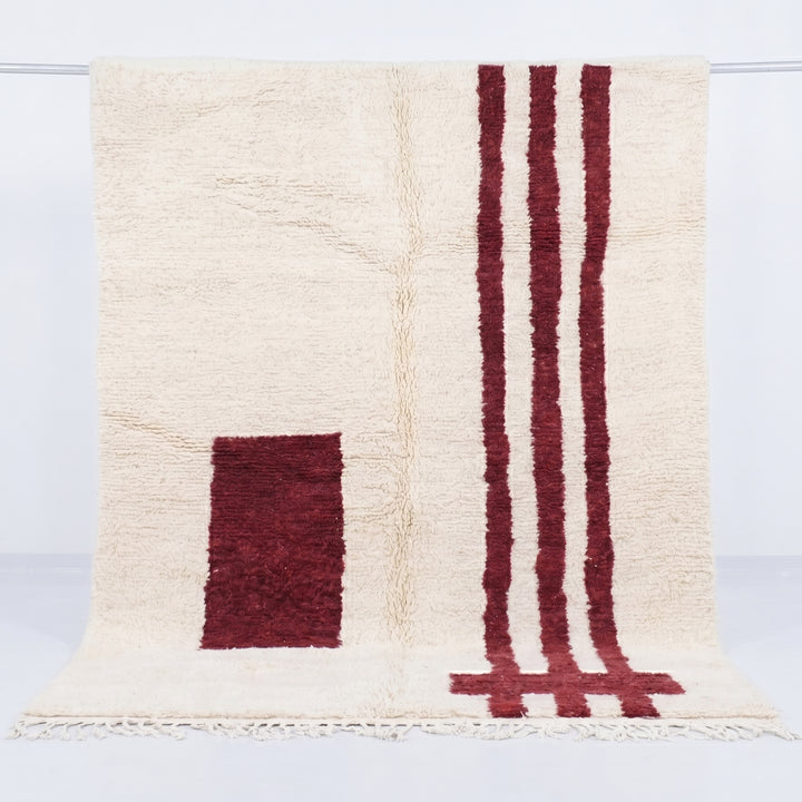 Tapis Beni Ourain sur mesure | Motif abstrait rouge profond