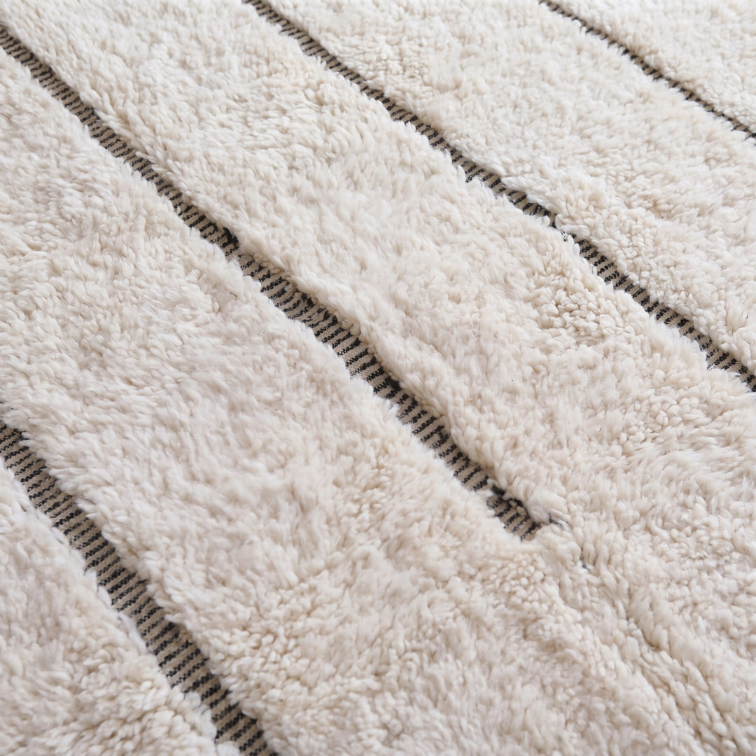 Tapis Beni Ourain personnalisé | Motif à lignes asymétriques minimaliste
