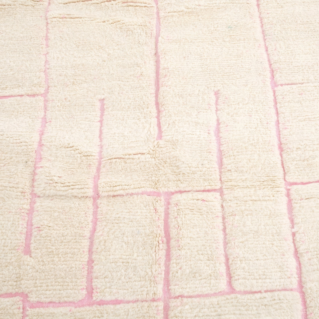 Tapis Beni Ourain personnalisé | Crème et Rose Labyrinthe Géométrique Moderne
