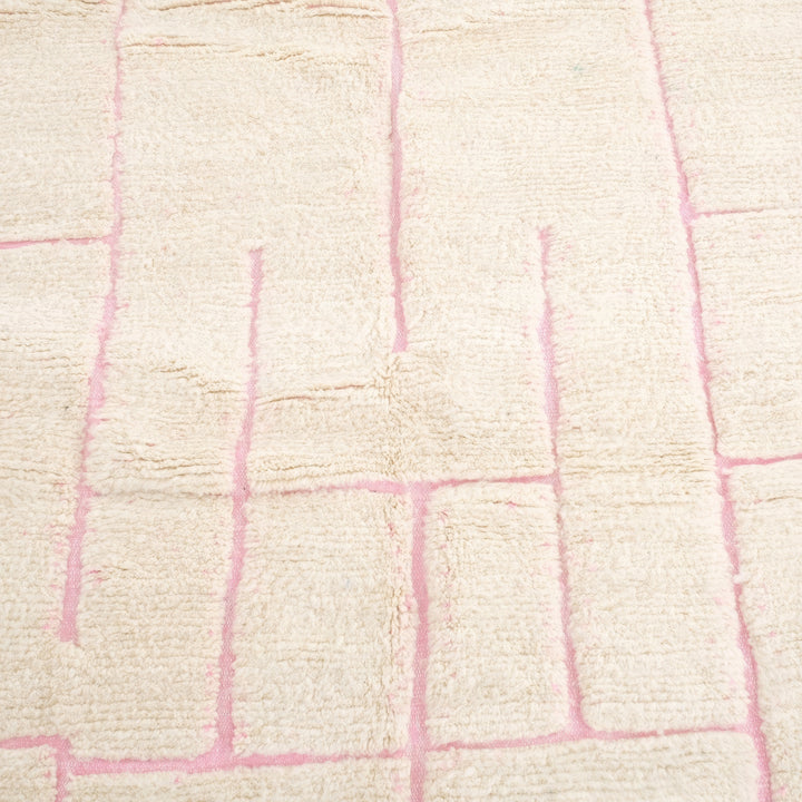 Beni Ourain Moroccan Runner Rug – Cream &amp; Pink Modern Geometric Maze