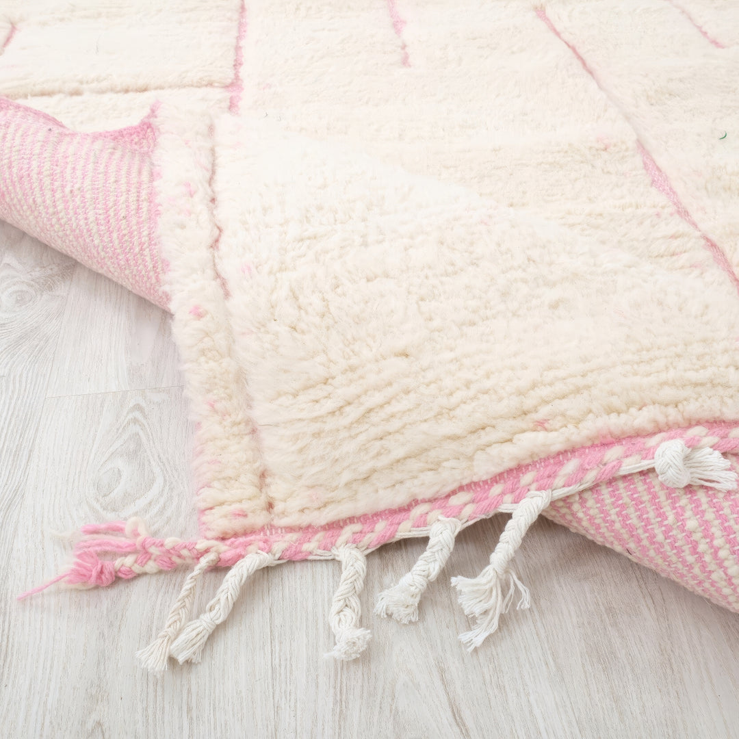 Custom Moroccan Round Rug – Cream &amp; Pink Modern Geometric Maze
