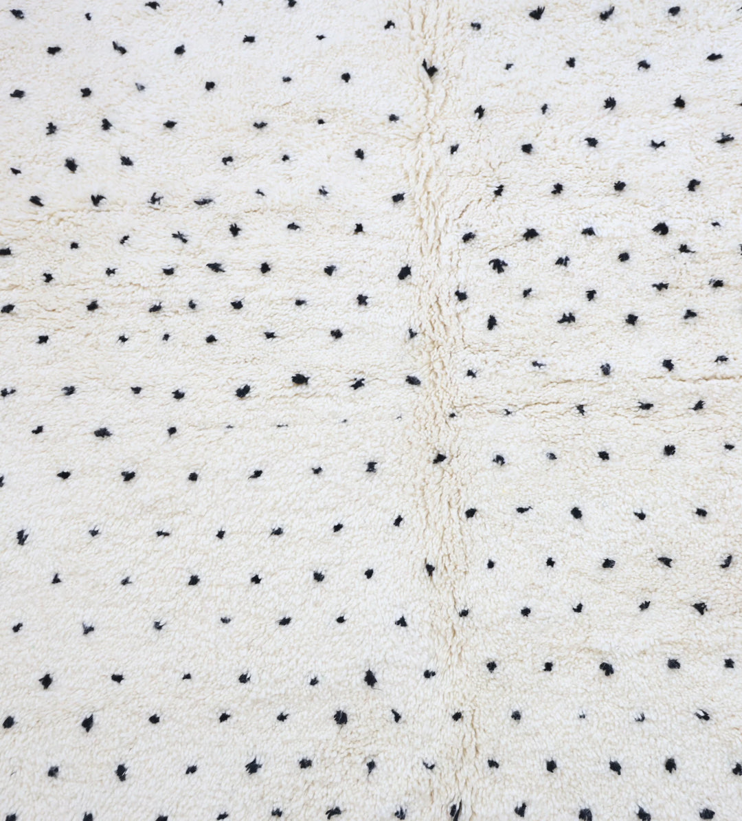 Tapis marocain rond personnalisé – Minimaliste à pois moucheté