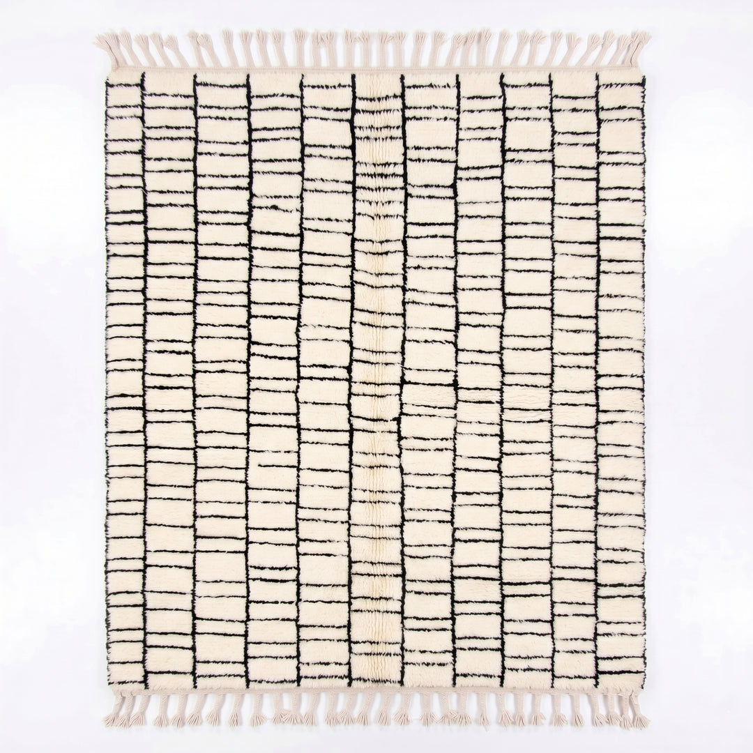 Tapis Beni Ouarain sur mesure | Grille géométrique moderne noire et blanche