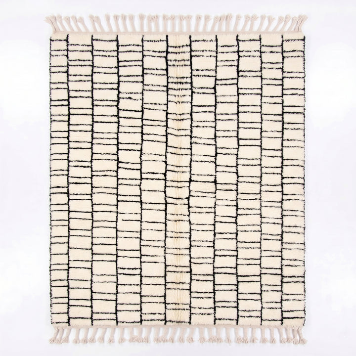 Tapis Beni Ouarain sur mesure | Grille géométrique moderne noire et blanche
