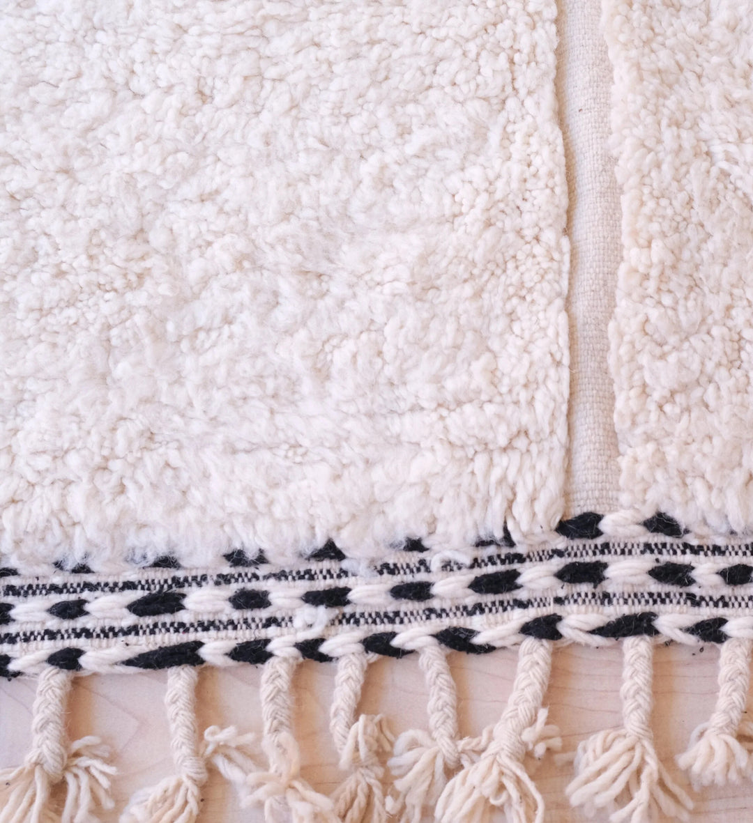 Custom Moroccan Round Rug – Modern Sculpted Minimalist