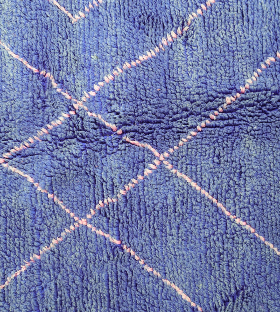 Custom Moroccan Round Rug –  Periwinkle Blue with Pale Pink Lattice