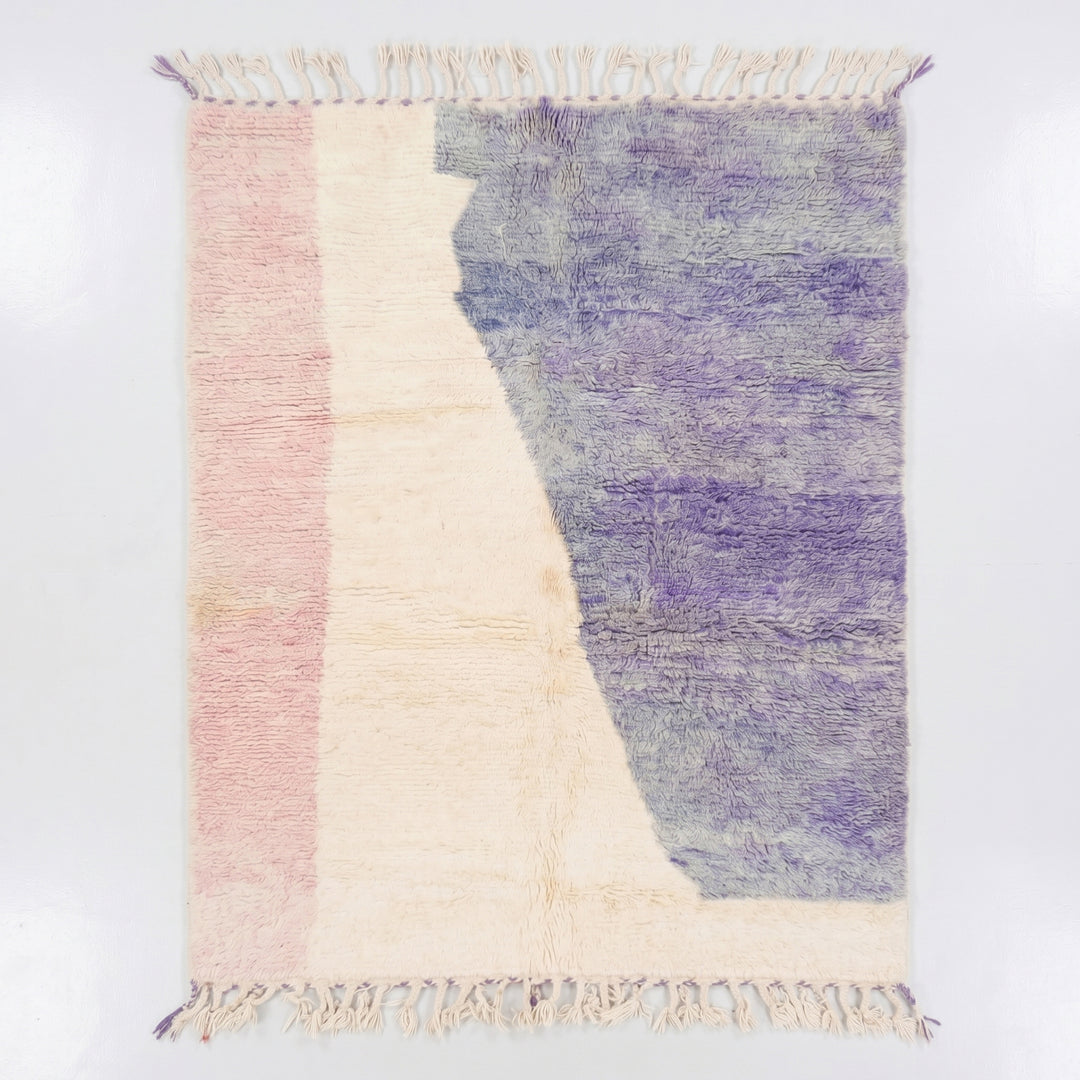 Tapis Beni Ourain personnalisé | Laine violette et rose pelucheuse
