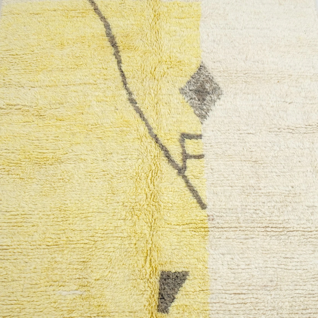Custom Moroccan Round Rug – Soft Yellow and Natural White