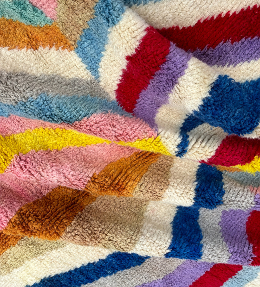 Tapis Beni Ourain sur mesure | Le Sablier Chromatique Vibrant