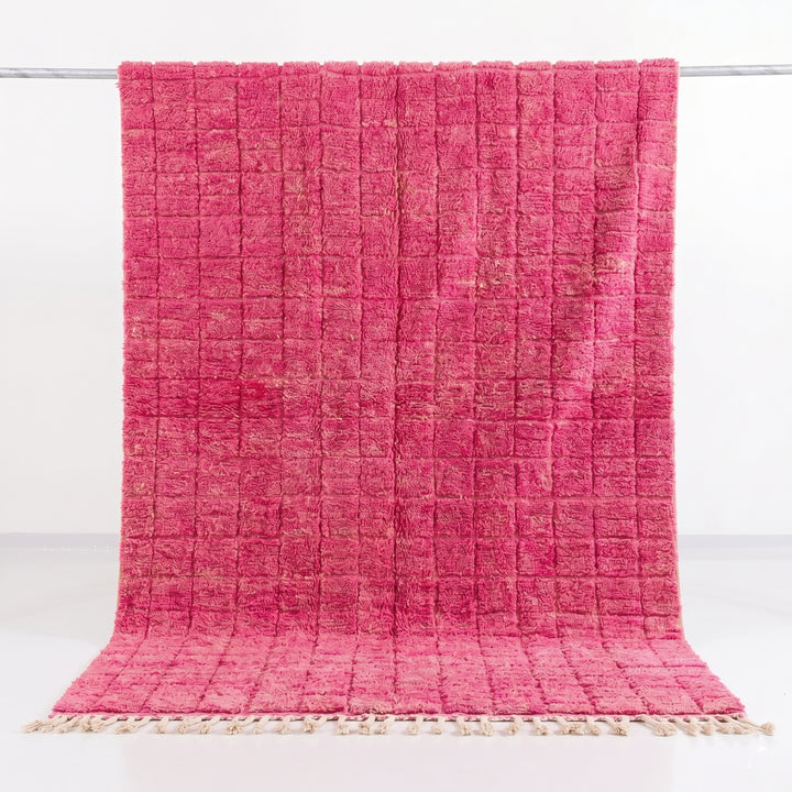 Tapis Beni Ouarain sur mesure | Fushia texturé gaufré vibrant