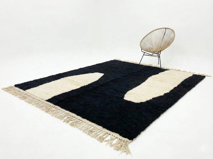 Tapis Beni Mrirt vert olive sur mesure | Abstrait noir et crème