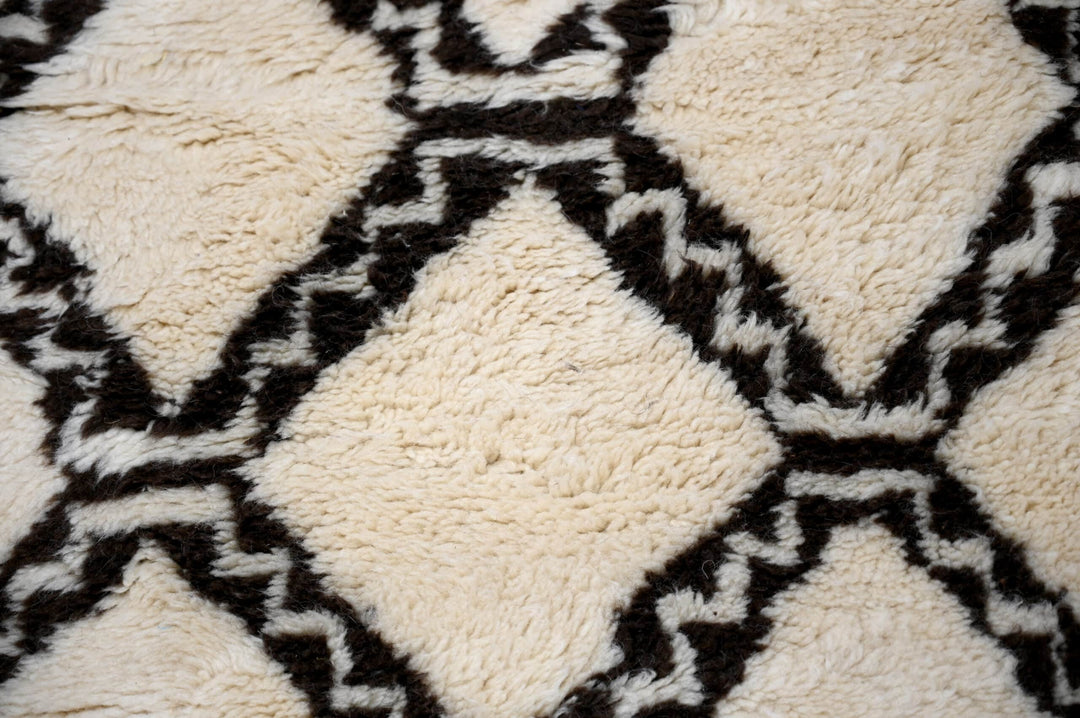 Tapis Beni Mrirt sur mesure | Treillis de losanges étagés avec bordure