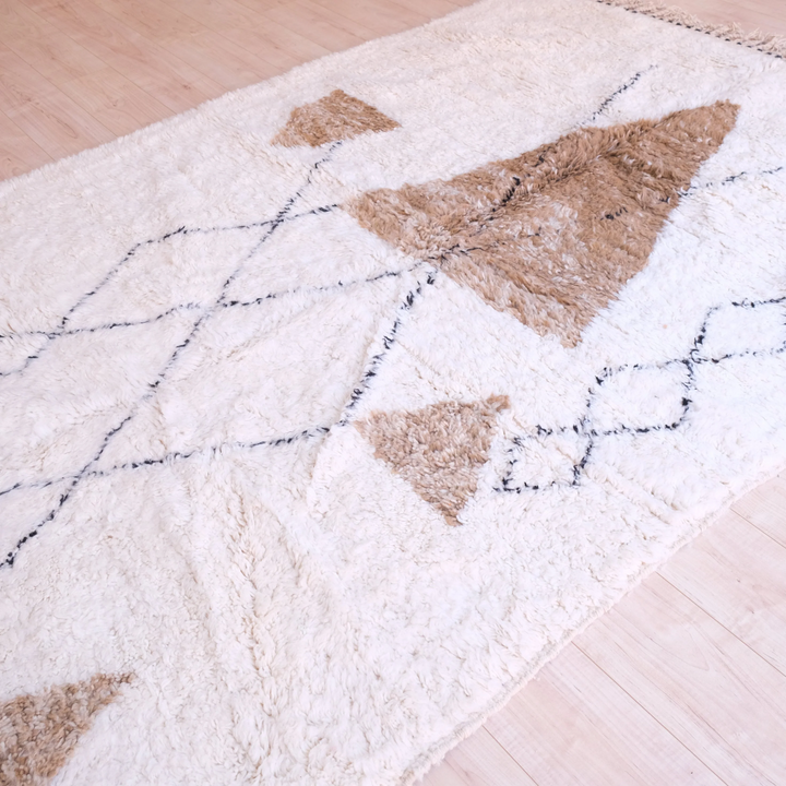 Custom Moroccan Round Rug – Plush Cream with Abstract Camel