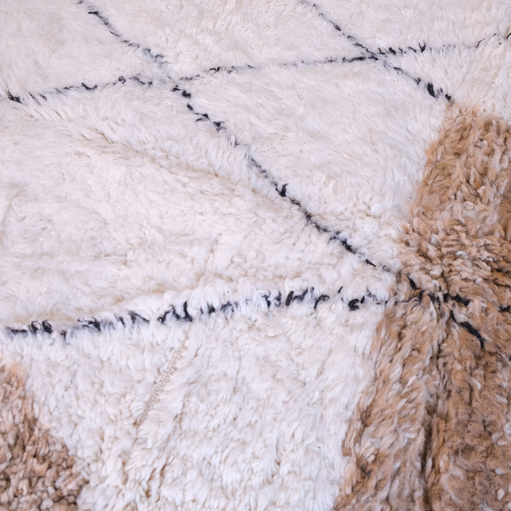 Custom Moroccan Round Rug – Plush Cream with Abstract Camel