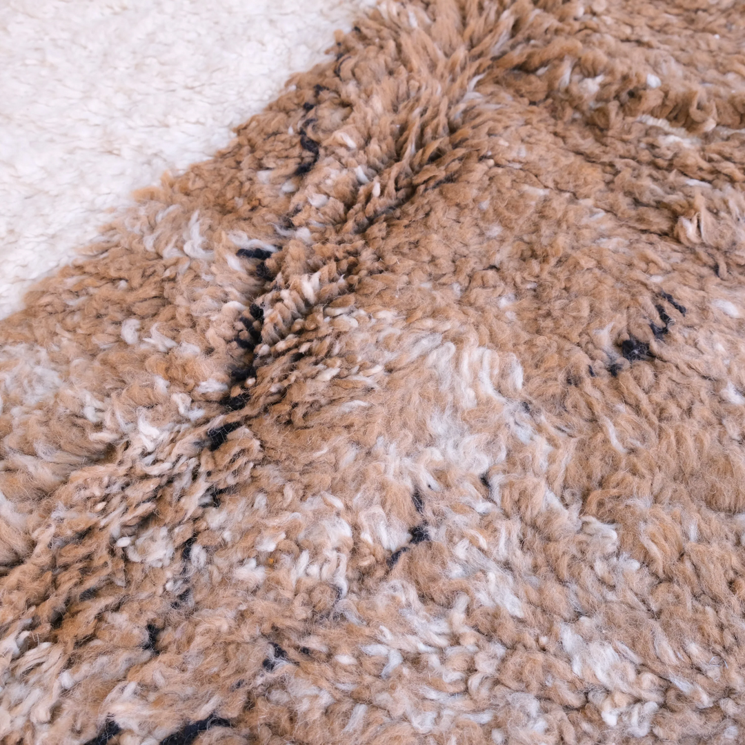 Custom Moroccan Round Rug – Plush Cream with Abstract Camel