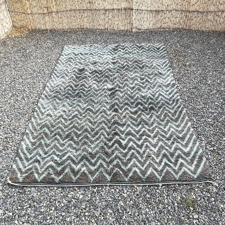 Custom Beni Mrirt Rug – Zigzag Rug Chevron Design