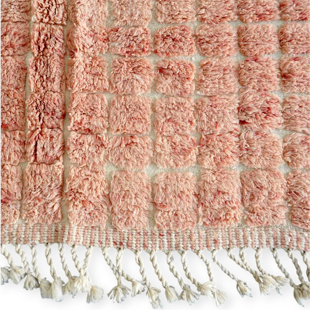 Custom Beni Ourain Rug – Peach Plush Grid