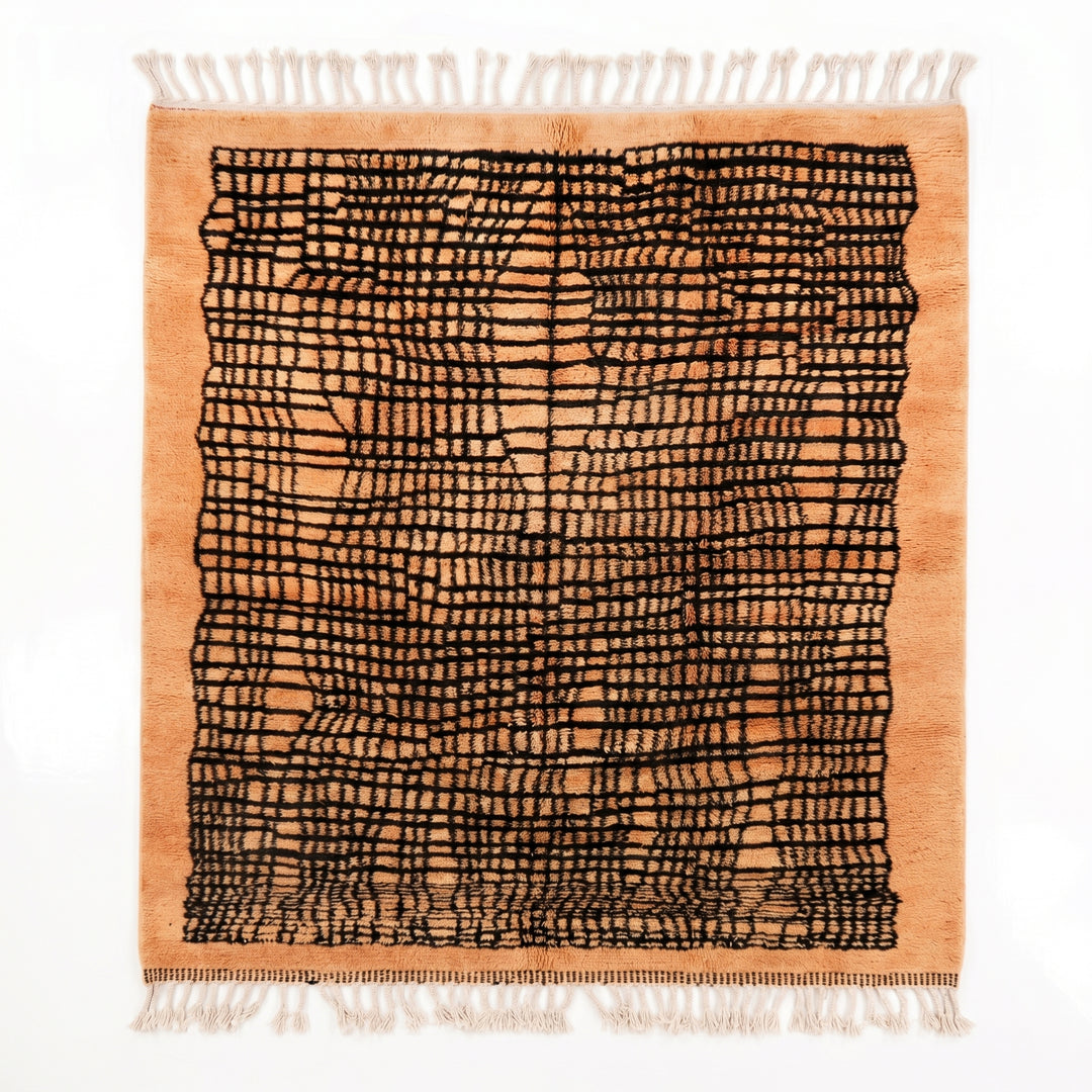Tapis Beni Mrirt sur mesure | Grille abstraite abricot et noir