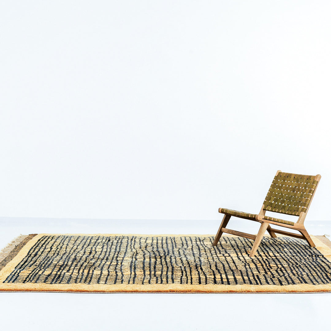 Tapis Beni Mrirt sur mesure | Grille abstraite abricot et noir